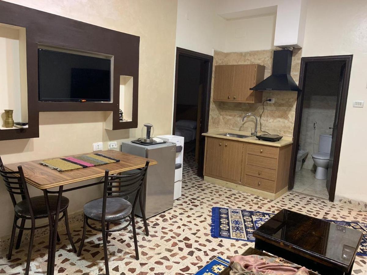 Mesha Stele Hotel Suites Madaba Exterior photo
